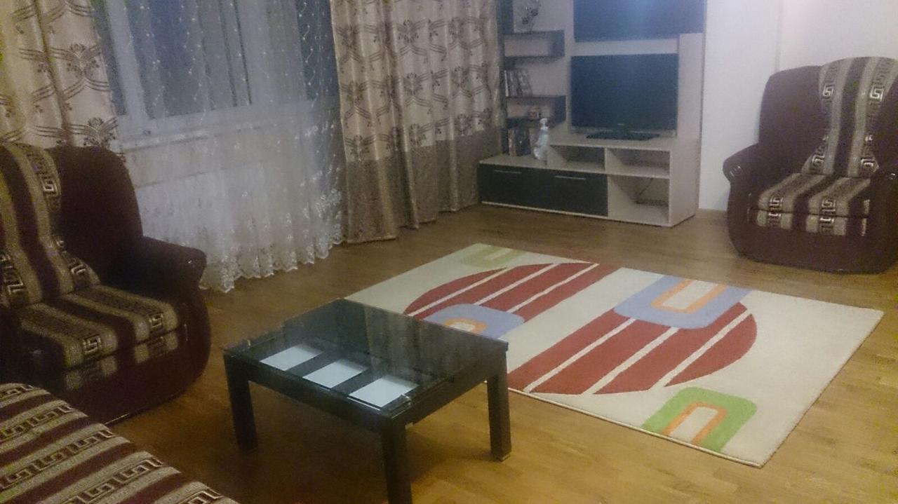 Apartment On Tole Bi Alma-Ata Buitenkant foto